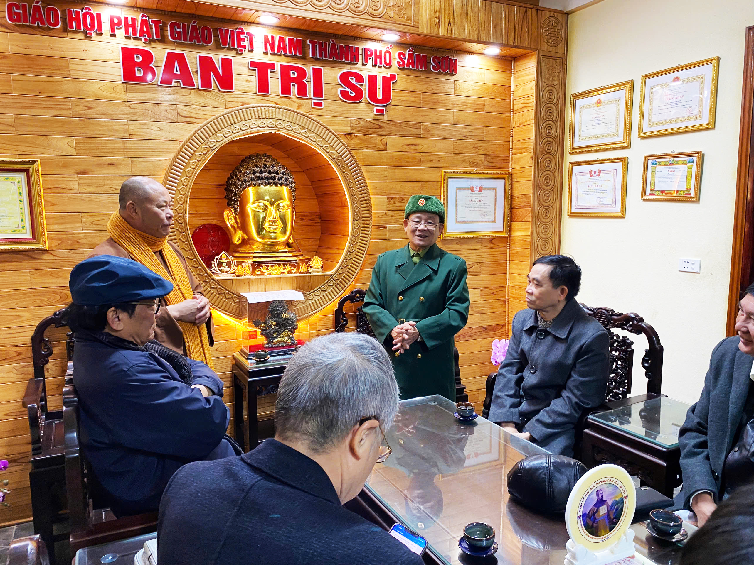 thuong-truc-ban-lien-lac-ho-dong-viet-nam-lam-viec-voi-truong-ban-tri-su-giao-hoi-phat-giao-viet